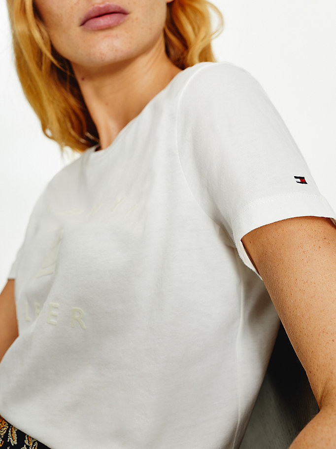 Tommy Hilfiger Organic Bomull Tonal Logo T-skjorte Dame Hvite | UQDRWI-987